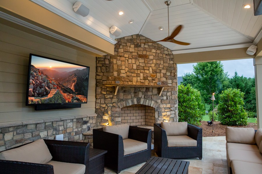 making-outdoor-entertainment-awesome-tips-for-your-tvs-and-speakers